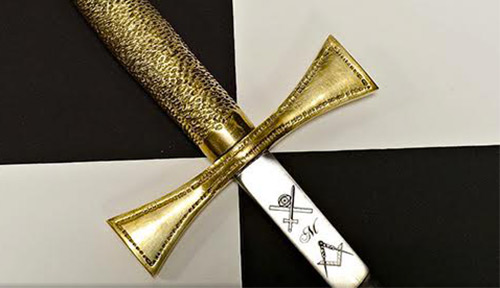 épée loge RER garde triangulaire