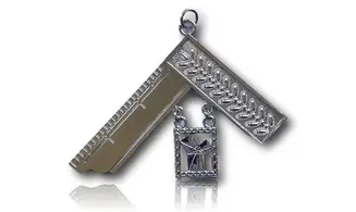 Bijou Passé Vénérable