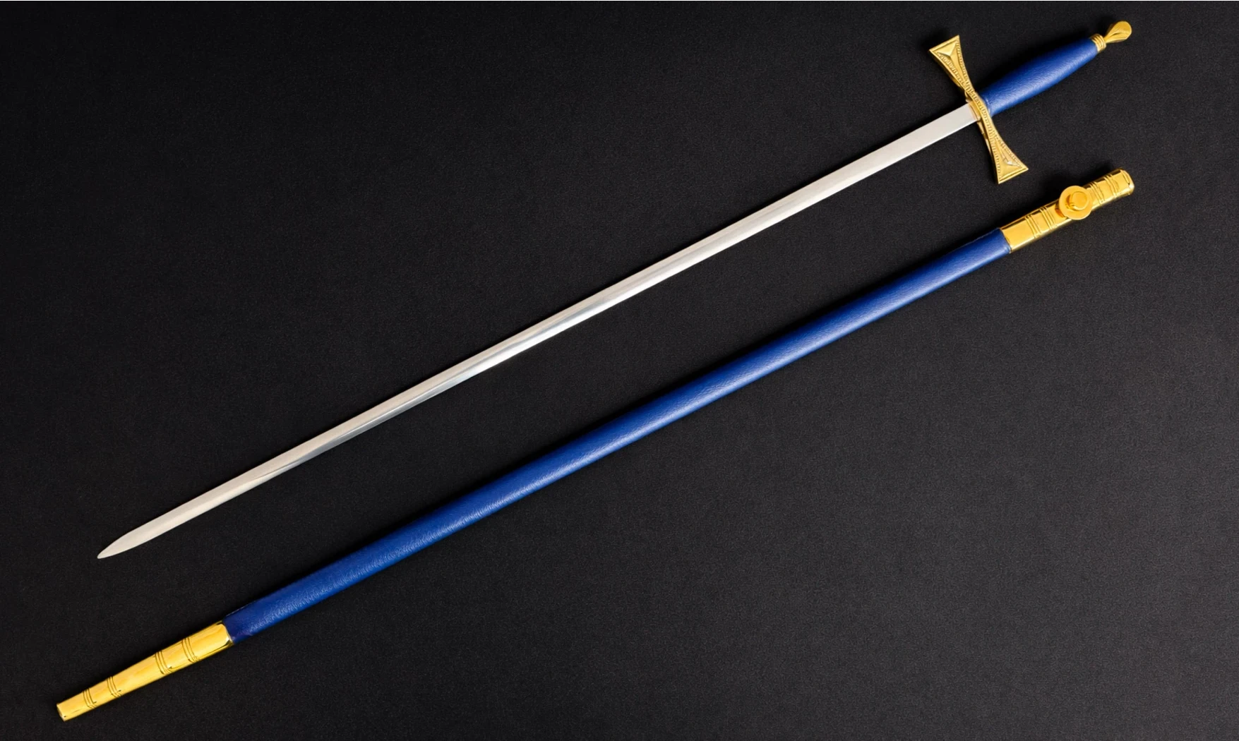 Epée Triangulaire Bleu